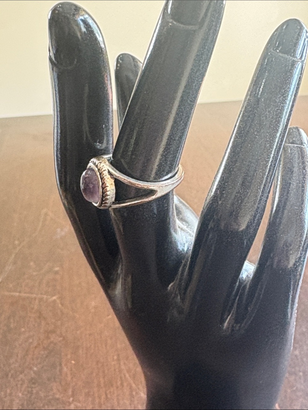 Vintage Silver Purple Oval Ring - Picture 2 of 3